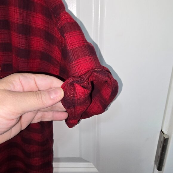 Levis Button Down Shirt Red Black Plaid - Picture 5 of 6